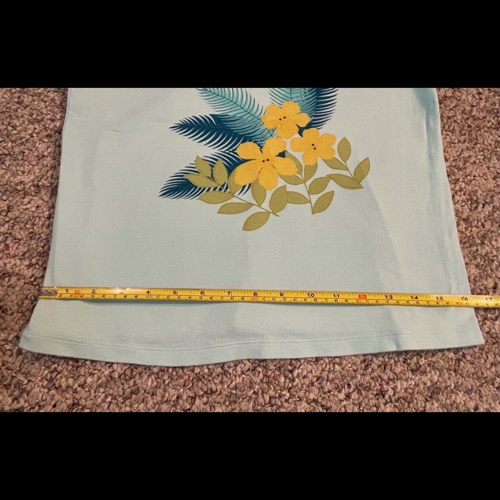 Woman’s tropical summer tank shirt - Picture 7 of 7
